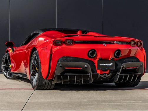 2024 Ferrari SF90 Spider Base