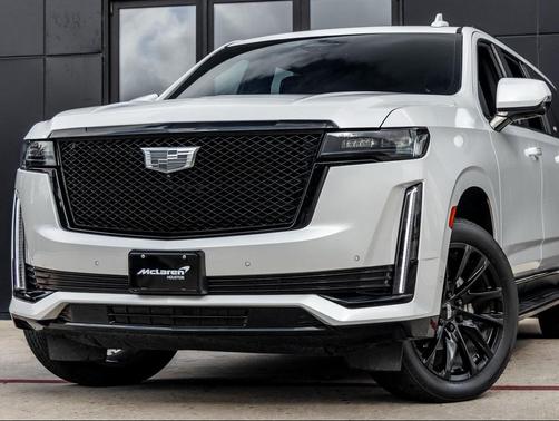 2023 Cadillac Escalade ESV Sport