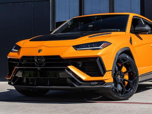 Arancio Borealis Metallic 2024 Lamborghini Urus Performante