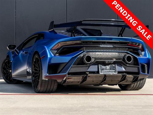 2024 Lamborghini Huracan STO Coupe