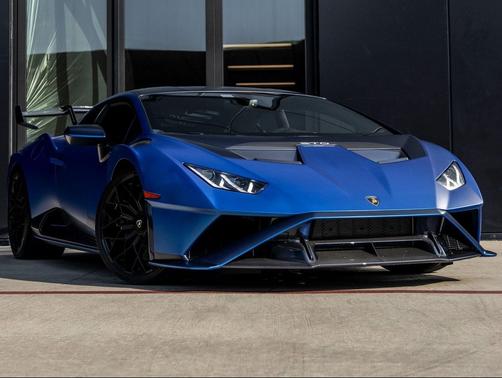 2024 Lamborghini Huracan STO Coupe
