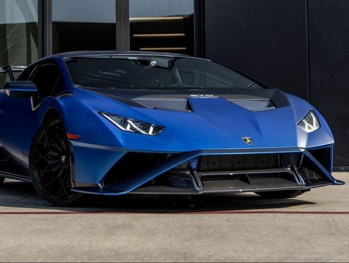 2024 Lamborghini Huracan STO Coupe