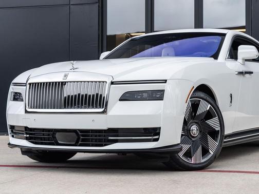 English White 2026 Rolls-Royce Spectre