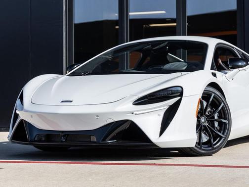 2024 McLaren Artura TechLux