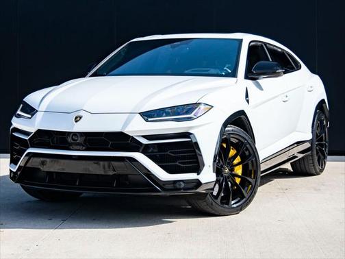 2022 Lamborghini Urus Graphite Capsule