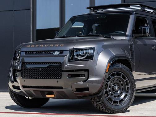 2025 Land Rover Defender V8