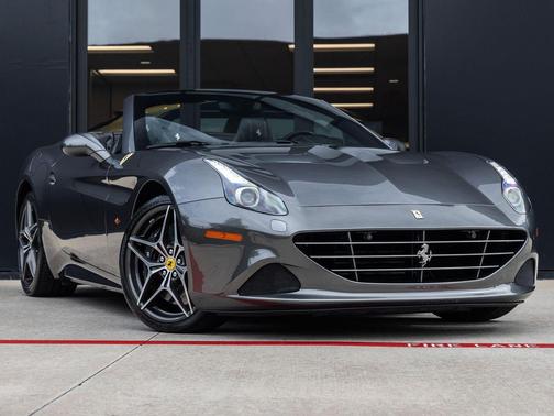 Grigio Silverstone Metallic 2017 Ferrari California T