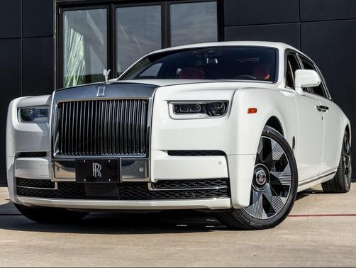 2022 Rolls-Royce Phantom