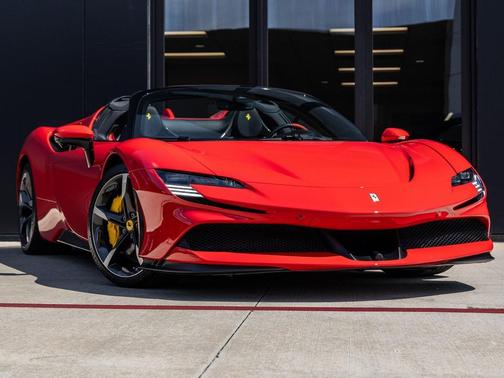 2023 Ferrari SF90 Spider 
