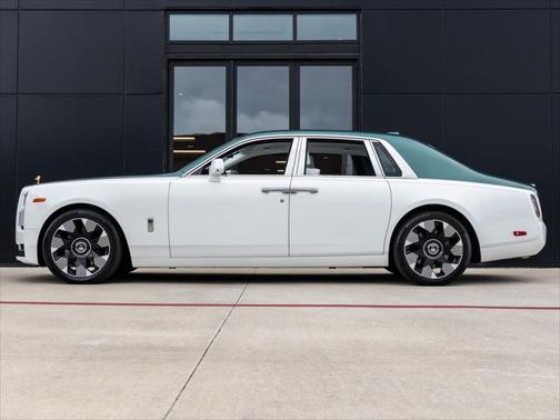 2024 Rolls-Royce Phantom