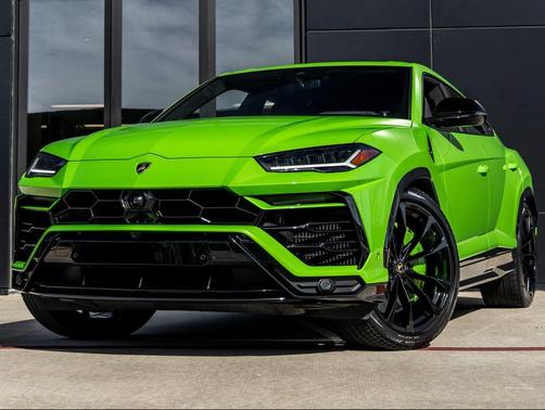 2022 Lamborghini Urus Graphite Capsule