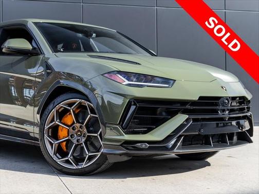 2023 Lamborghini Urus Performante