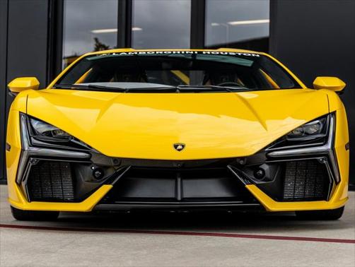 2024 Lamborghini Revuelto Base