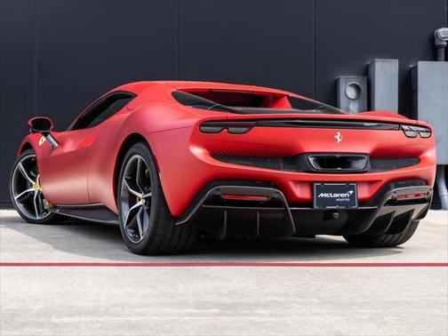 2024 Ferrari 296 GTS