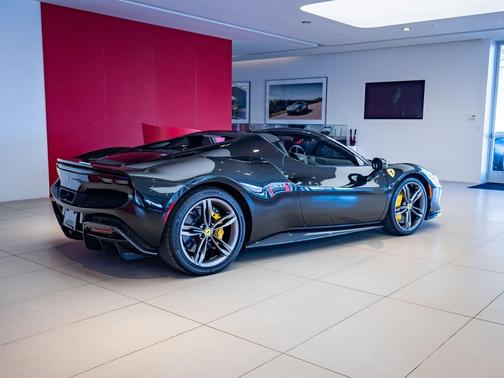 Nero 2025 Ferrari 296 GTS