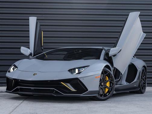 2022 Lamborghini Aventador SVJ LP 780-4 Ultimae