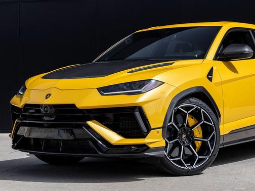2024 Lamborghini Urus Performante