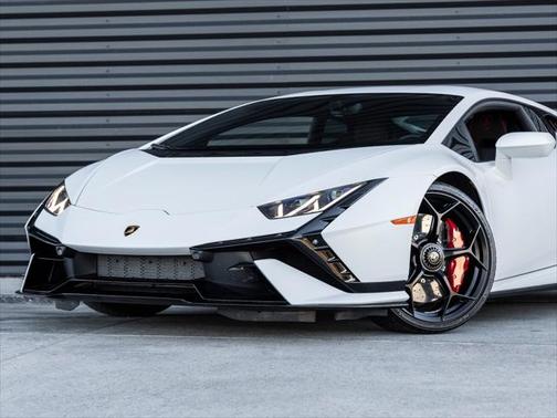 2023 Lamborghini Huracan Tecnica Coupe