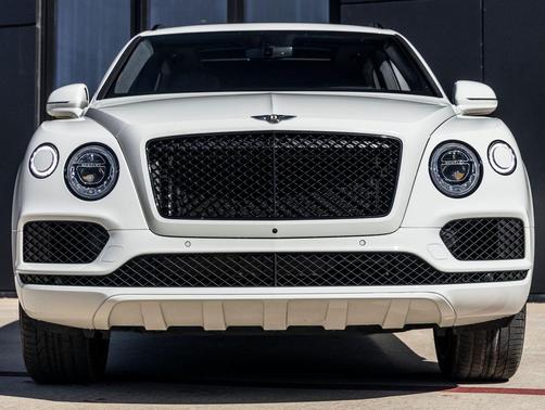 Glacier White 2020 Bentley Bentayga V8