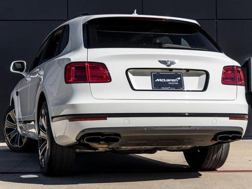 Glacier White 2020 Bentley Bentayga V8
