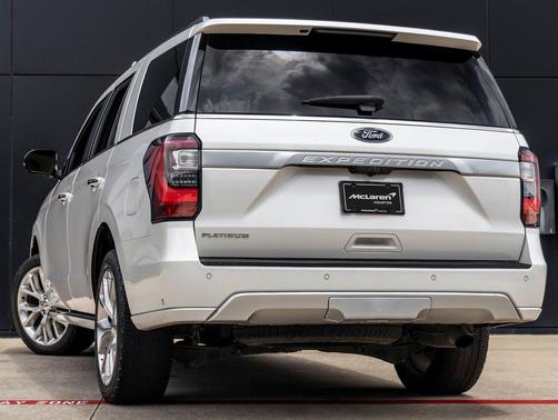 White Platinum Metallic Tri-Coat 2019 Ford Expedition Platinum