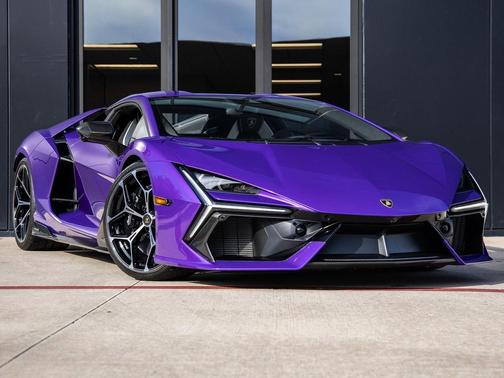 2024 Lamborghini Revuelto Base