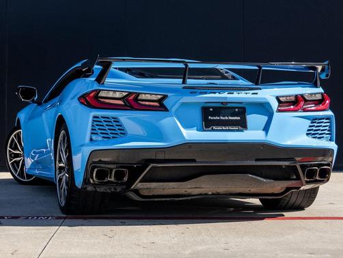 Rapid Blue 2020 Chevrolet Corvette Stingray w/2LT
