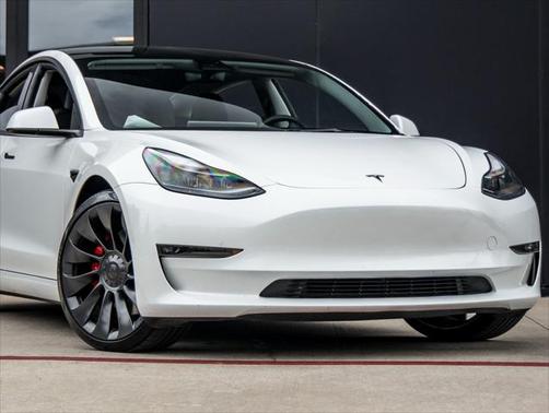 2023 Tesla Model 3 Performance