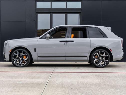 2026 Rolls-Royce Cullinan Black Badge