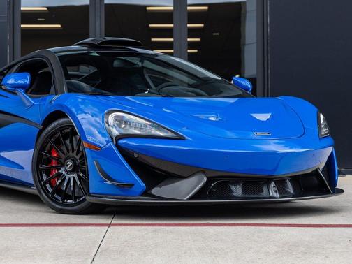2020 McLaren 620R 
