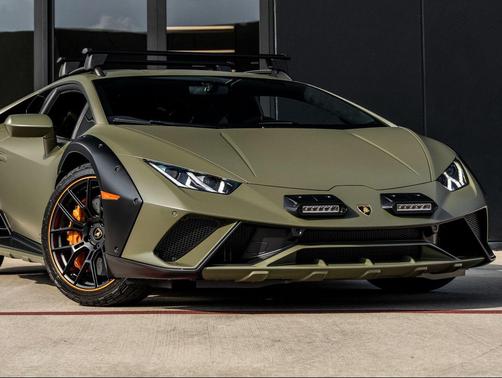 2024 Lamborghini Huracan Sterrato Base