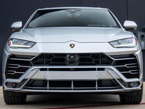 Grigio Nimbus Metallic 2020 Lamborghini Urus Base