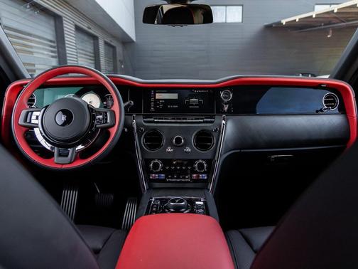 2025 Rolls-Royce Cullinan 