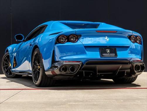2023 Ferrari 812 GTS Base