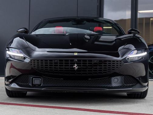 2024 Ferrari Roma Spider Base