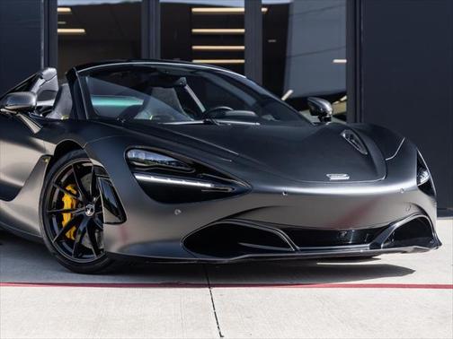 2022 McLaren 720S Base