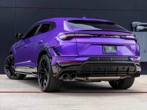 2024 Lamborghini Urus S