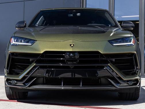 2024 Lamborghini Urus Performante