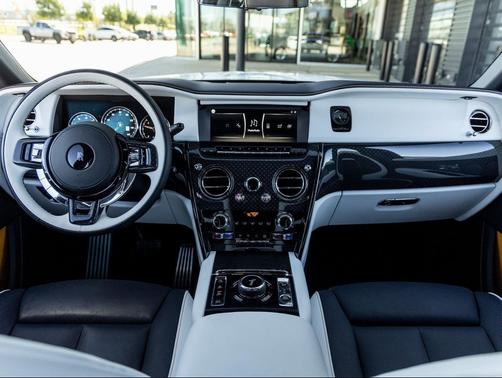 2024 Rolls-Royce Cullinan Black Badge