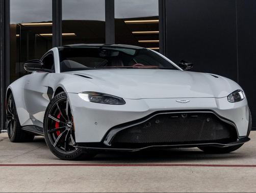 2020 Aston Martin Vantage Base