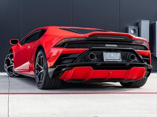2023 Lamborghini Huracan EVO Coupe RWD