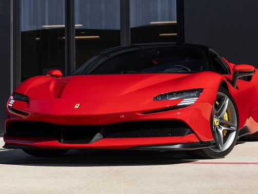 2023 Ferrari SF90 Stradale Base