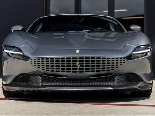 2022 Ferrari Roma Base