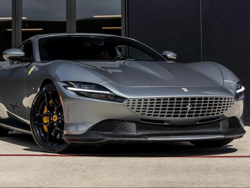 2022 Ferrari Roma Base