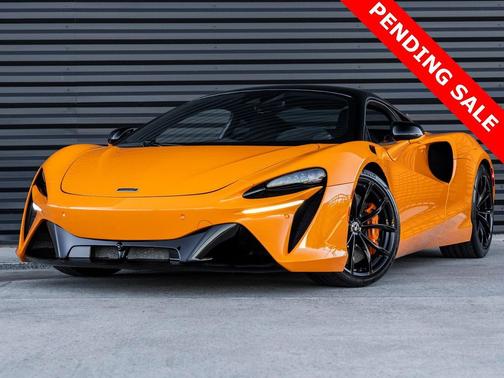 2023 McLaren Artura TechLux