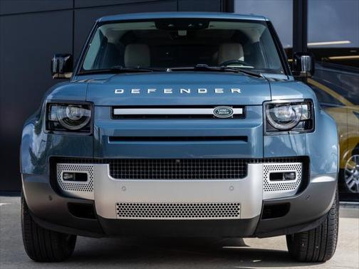 2023 Land Rover Defender 90 S