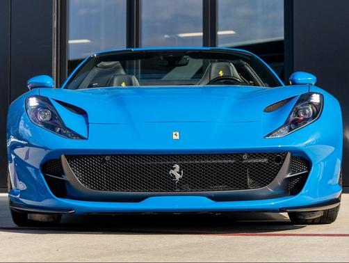 2022 Ferrari 812 GTS Base