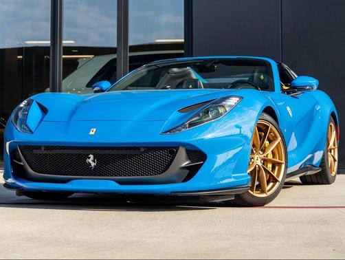 2022 Ferrari 812 GTS Base