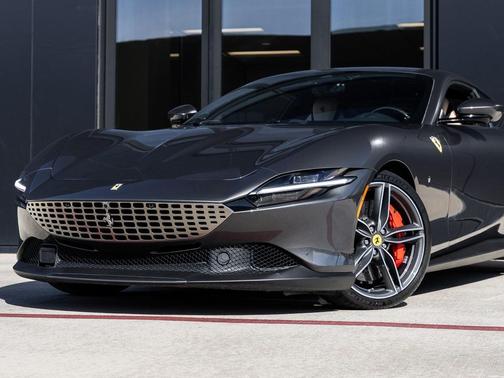 2022 Ferrari Roma Base