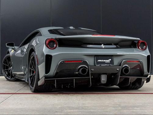 2020 Ferrari 488 Pista Base